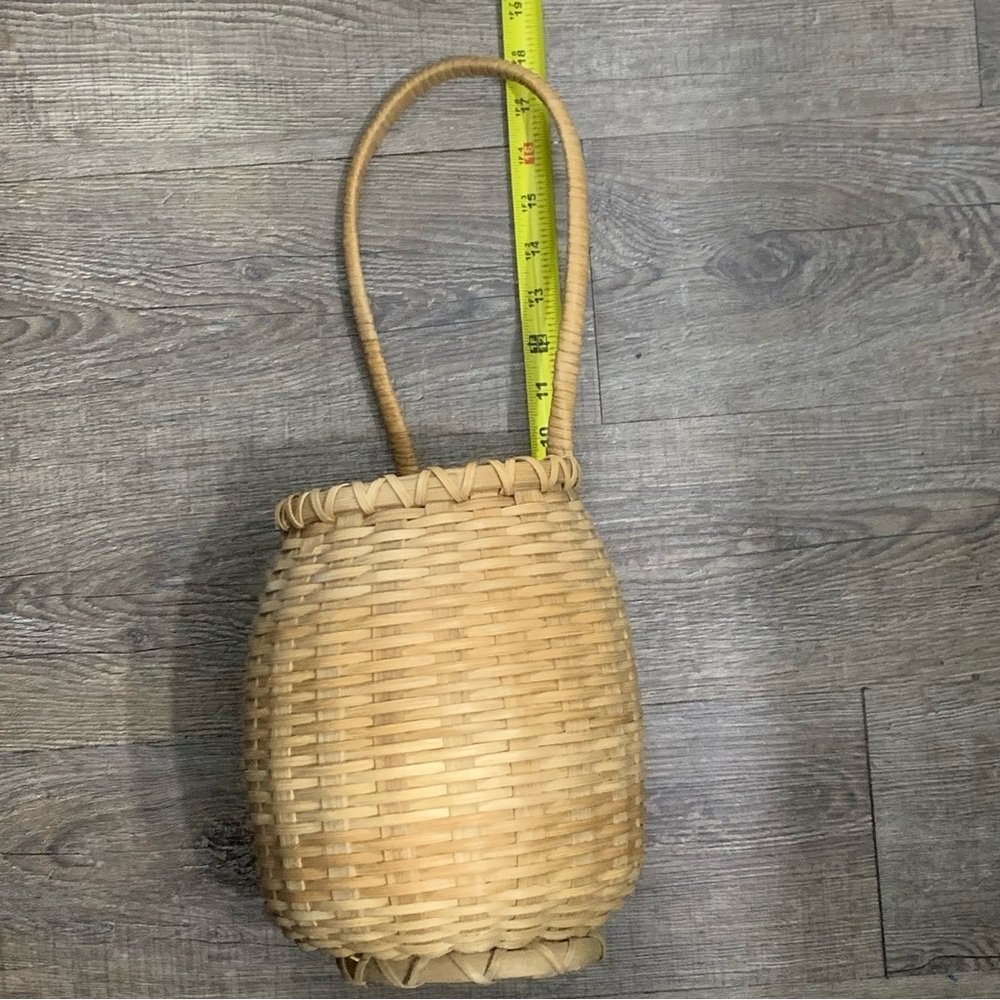 Hancock Baskets Potato Basket Handmade 18 Inches Tall With Hanging Handle - Picture 7 of 11